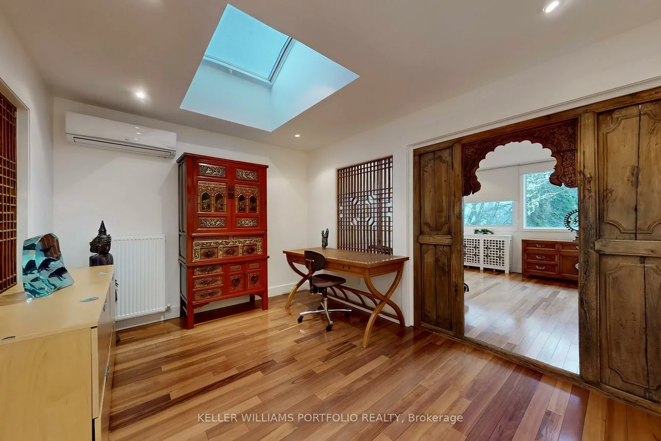 22, Pitt, Clairlea-Birchmount, Toronto