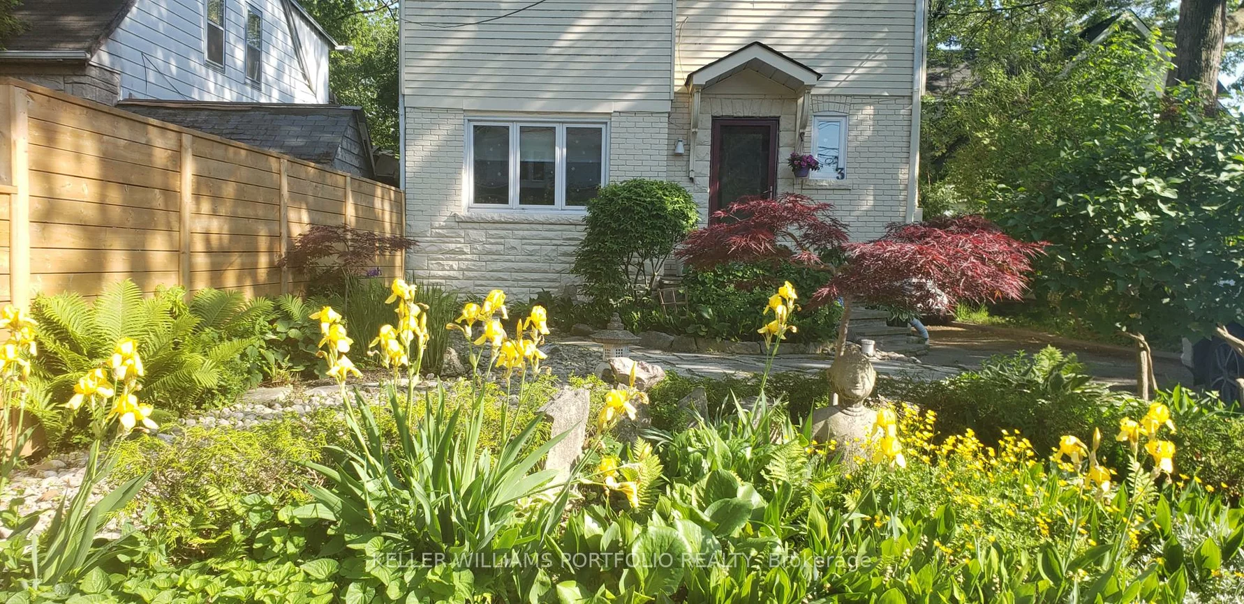 22, Pitt, Clairlea-Birchmount, Toronto