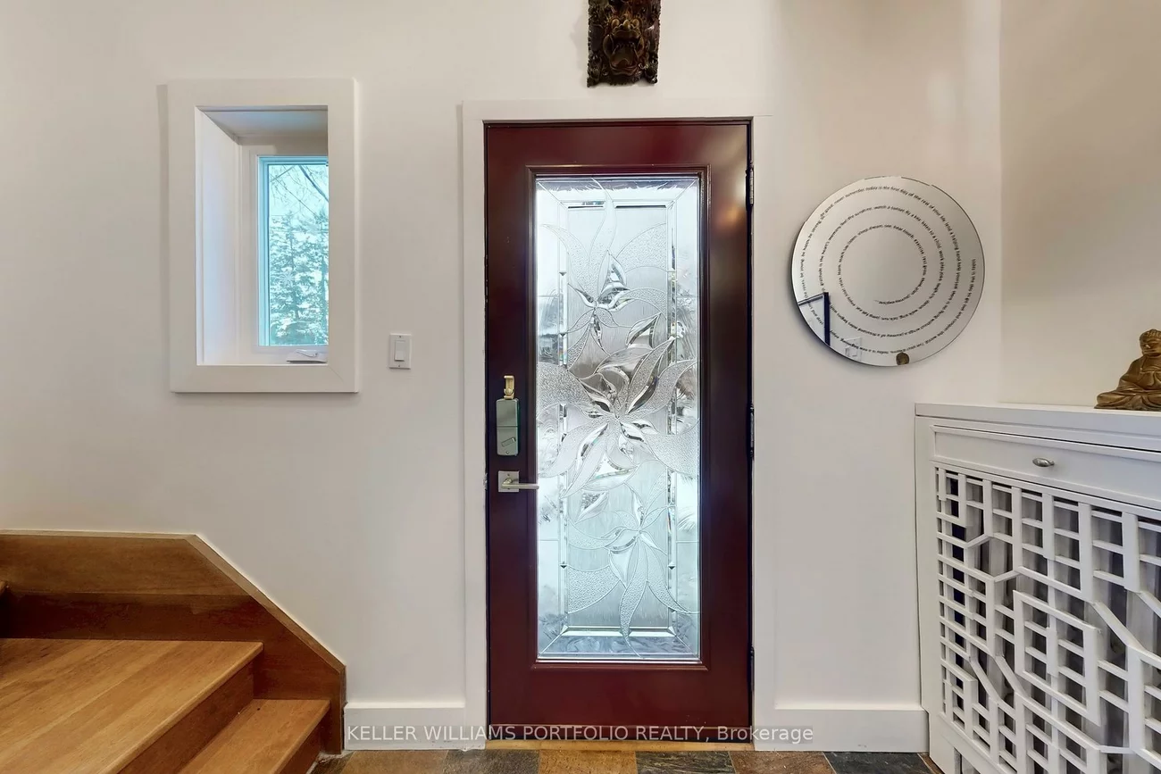 22, Pitt, Clairlea-Birchmount, Toronto