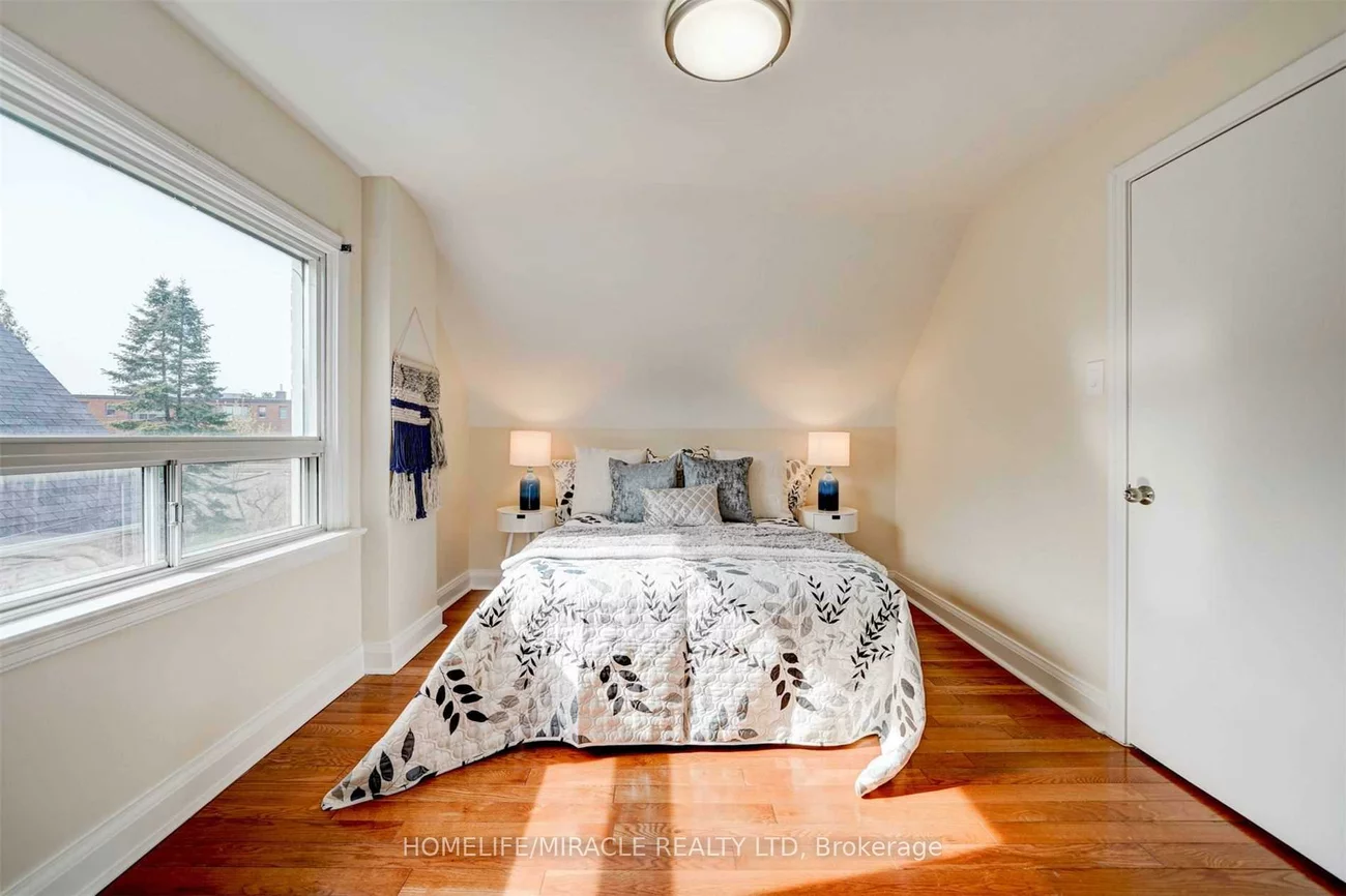 10, Sundridge, Clairlea-Birchmount, Toronto