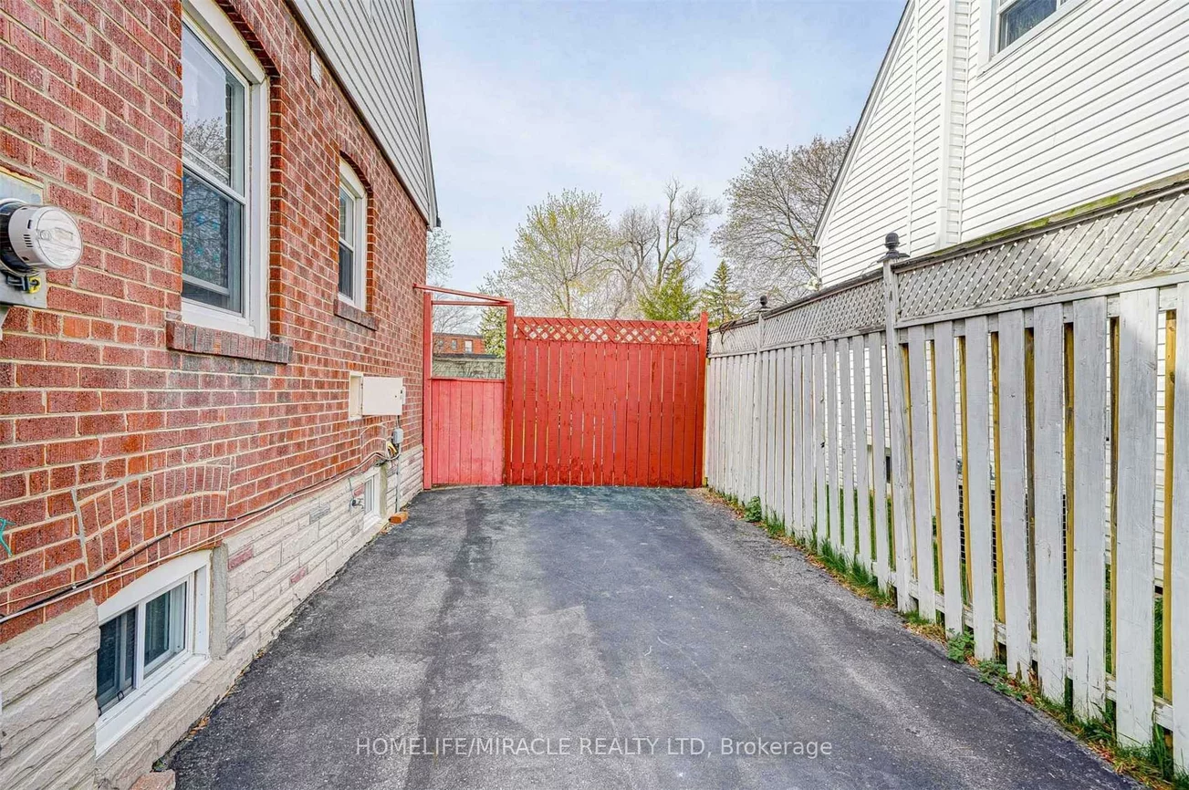 10, Sundridge, Clairlea-Birchmount, Toronto