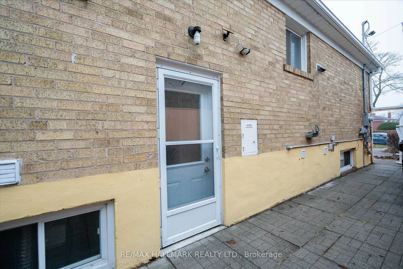 65, Montvale, Cliffcrest, Toronto