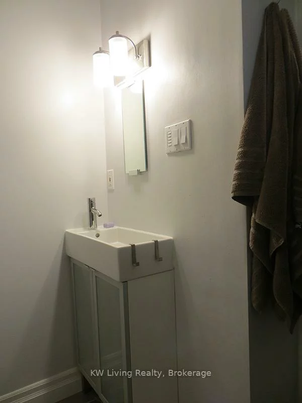 928, Broadview, Playter Estates-Danforth, Toronto