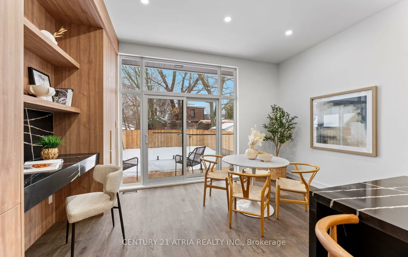 65, Crewe, Woodbine-Lumsden, Toronto