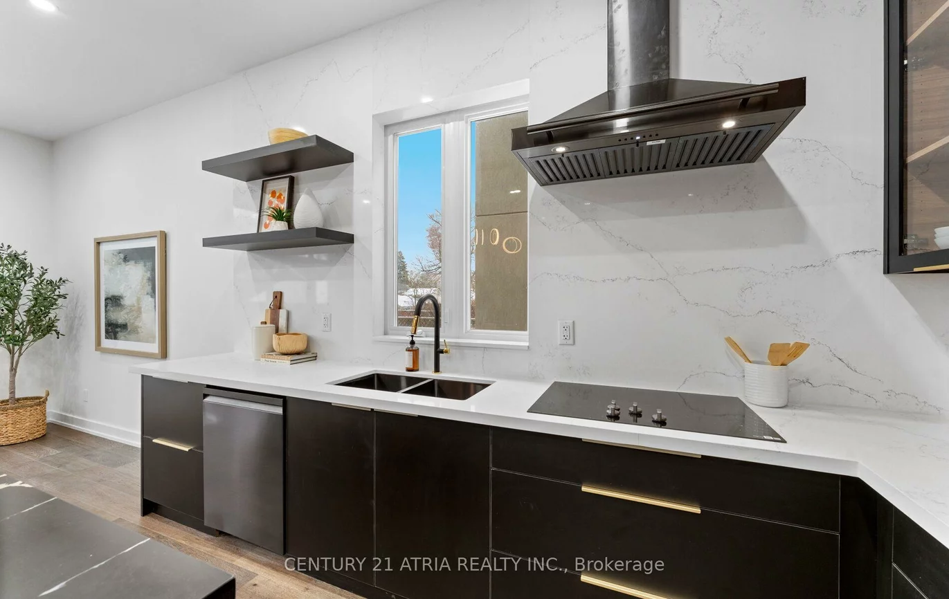 65, Crewe, Woodbine-Lumsden, Toronto