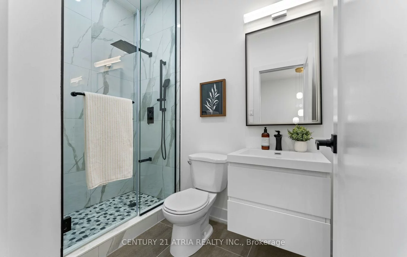 65, Crewe, Woodbine-Lumsden, Toronto