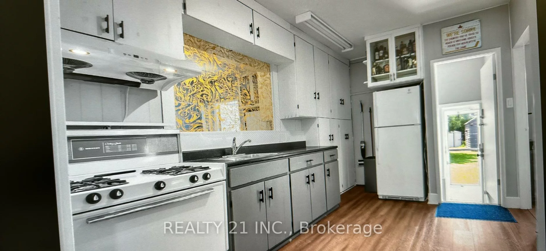 60, Phillip, Birchcliffe-Cliffside, Toronto