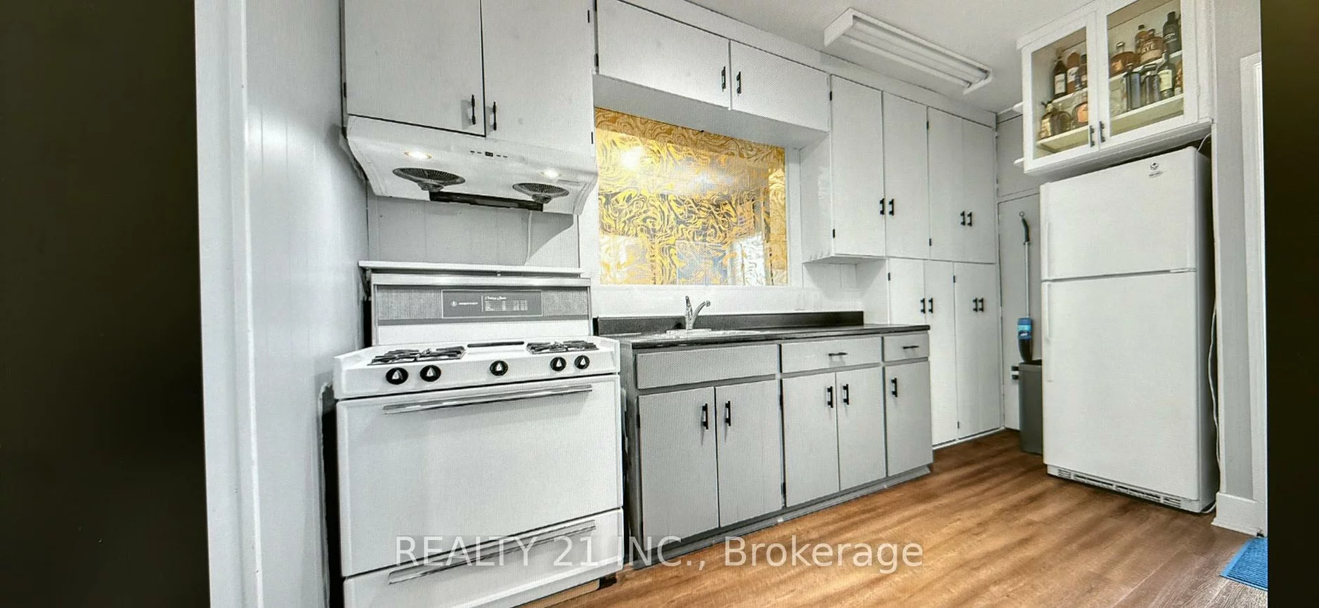 60, Phillip, Birchcliffe-Cliffside, Toronto