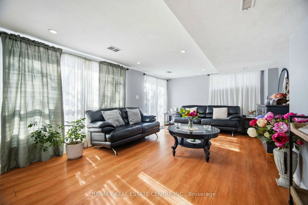 9, Benleigh, Woburn, Toronto