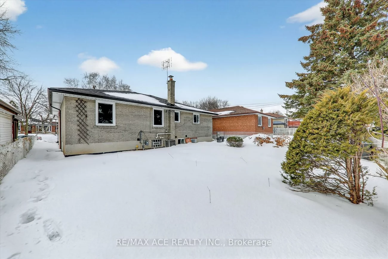 53, Sharbot, Woburn, Toronto