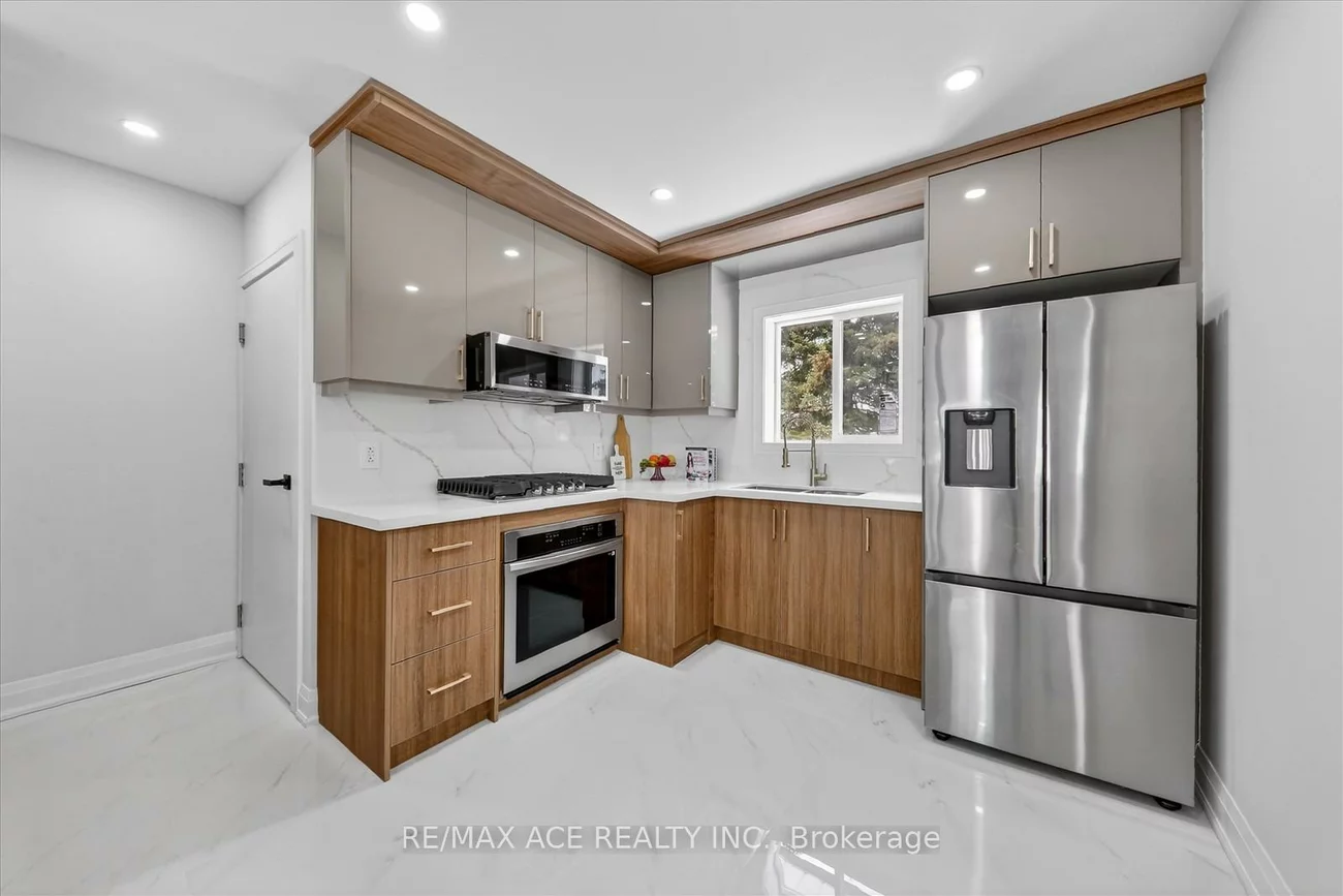 53, Sharbot, Woburn, Toronto