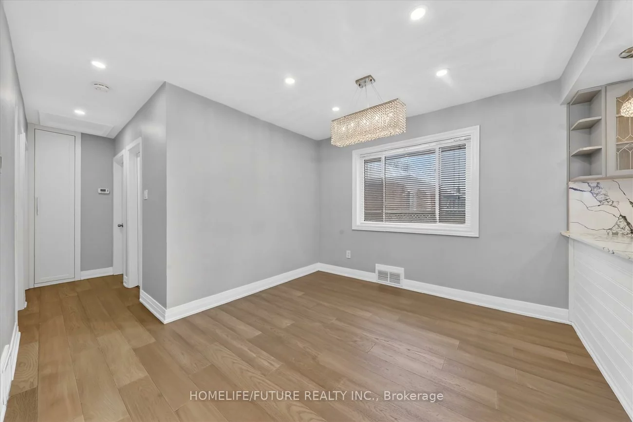 83, Pachino, Wexford-Maryvale, Toronto