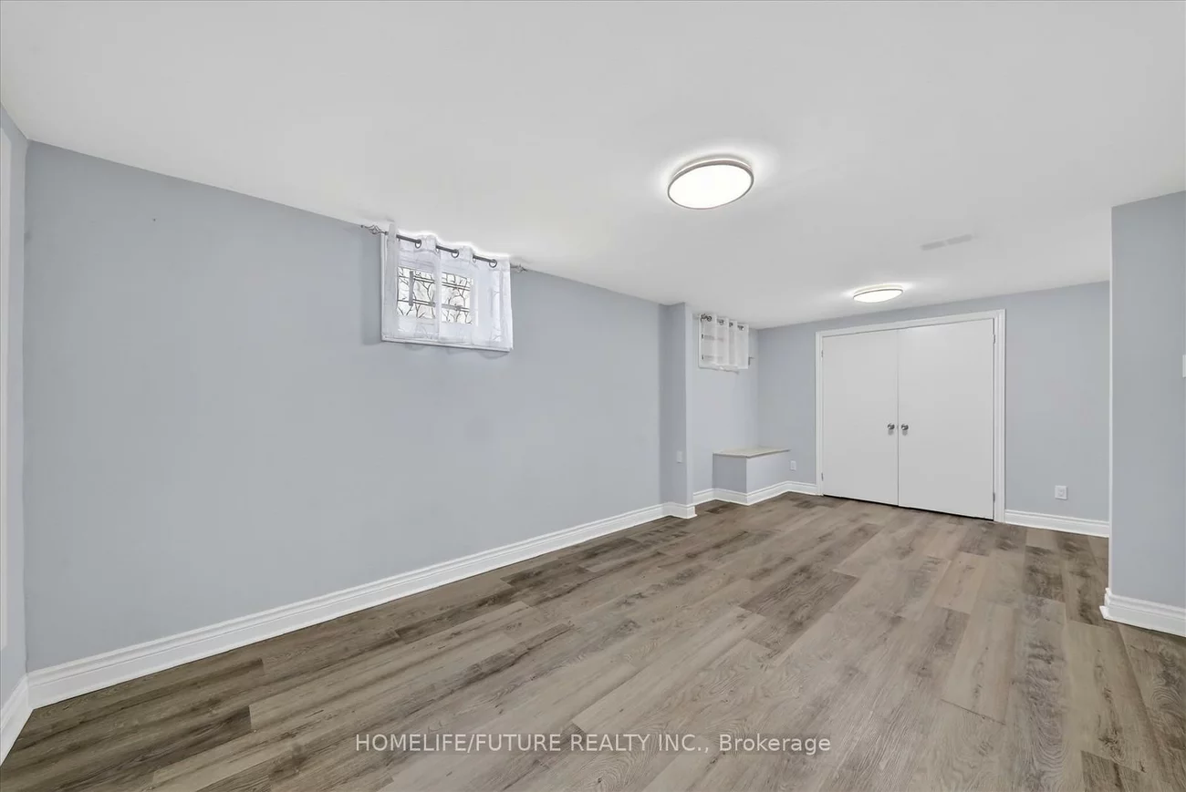 83, Pachino, Wexford-Maryvale, Toronto