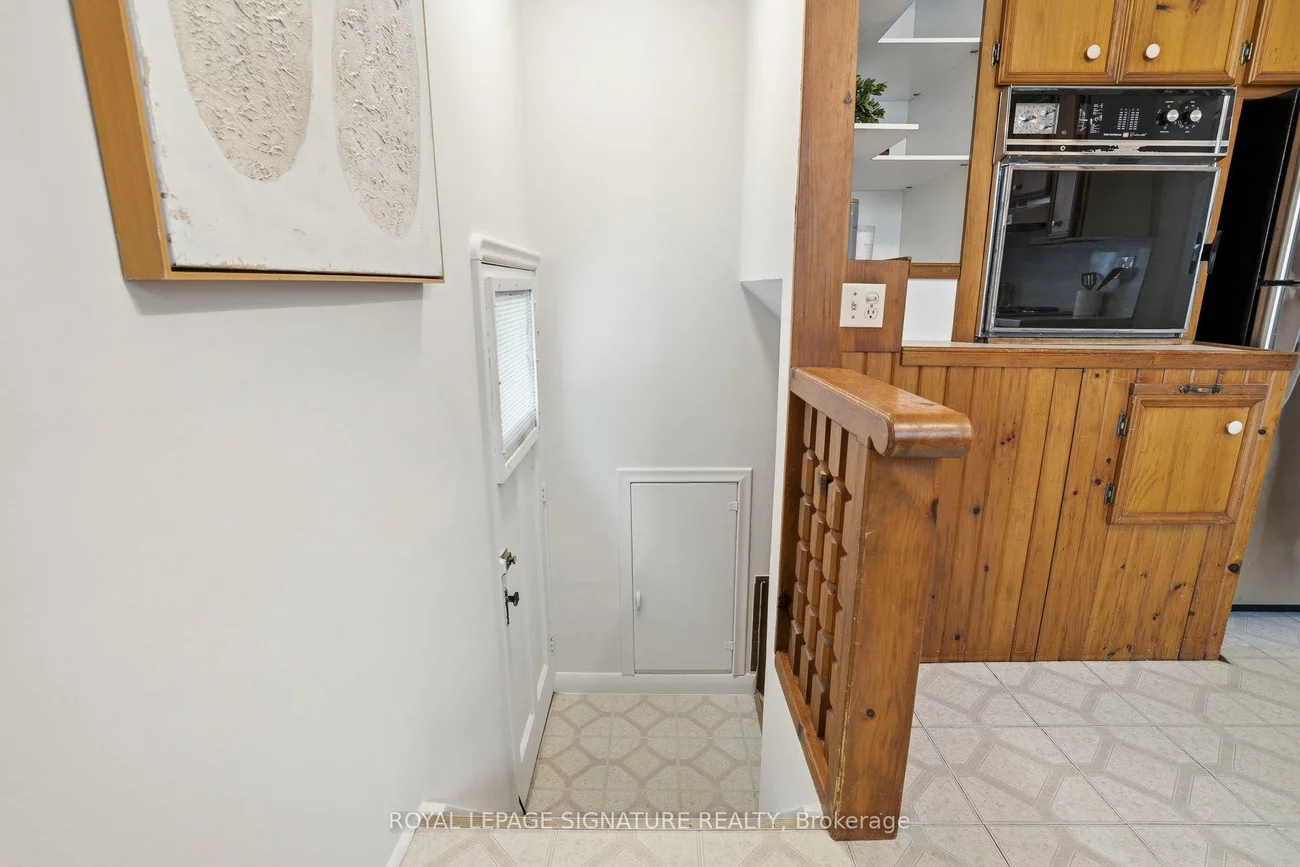 11, Innisdale, Wexford-Maryvale, Toronto