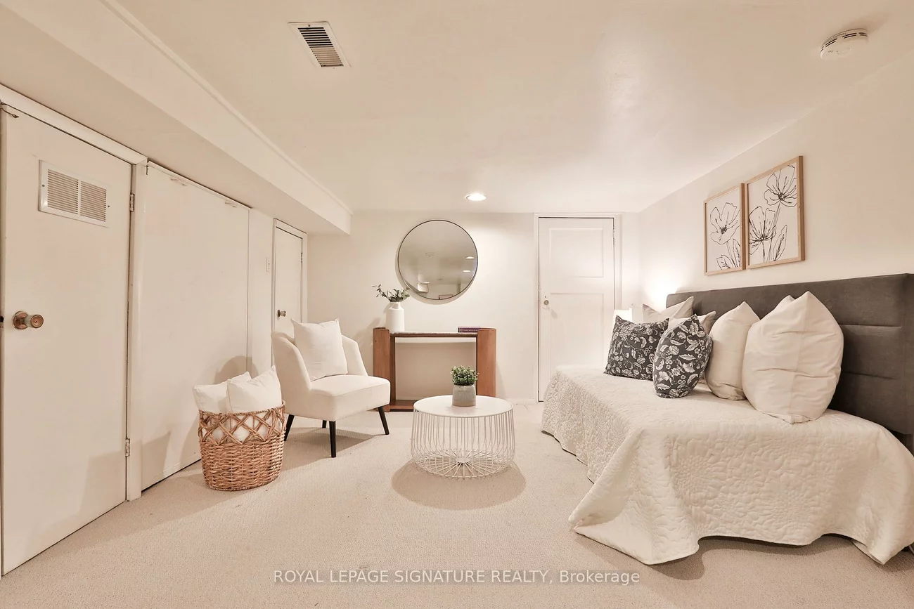 4, Earl Haig, Woodbine Corridor, Toronto