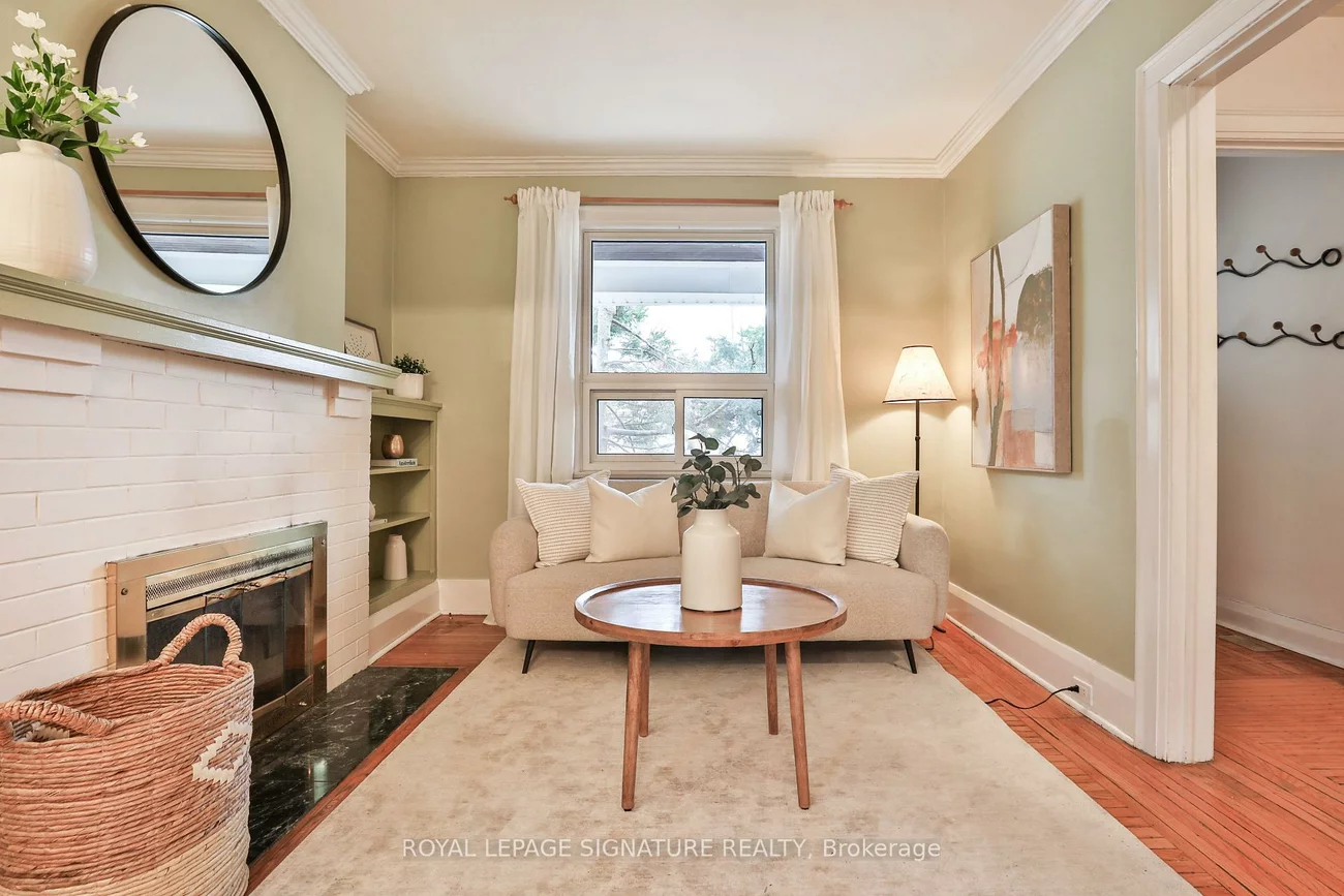 4, Earl Haig, Woodbine Corridor, Toronto