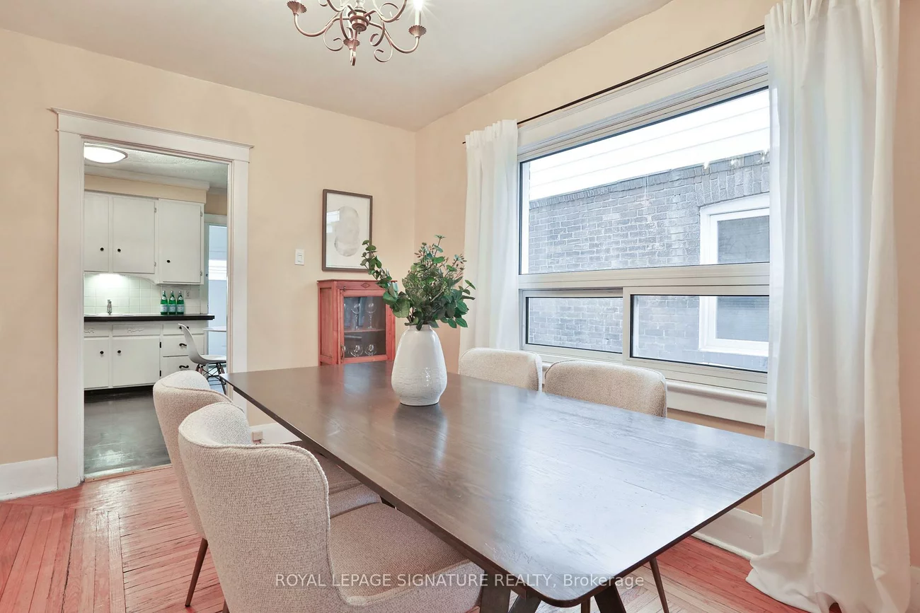 4, Earl Haig, Woodbine Corridor, Toronto