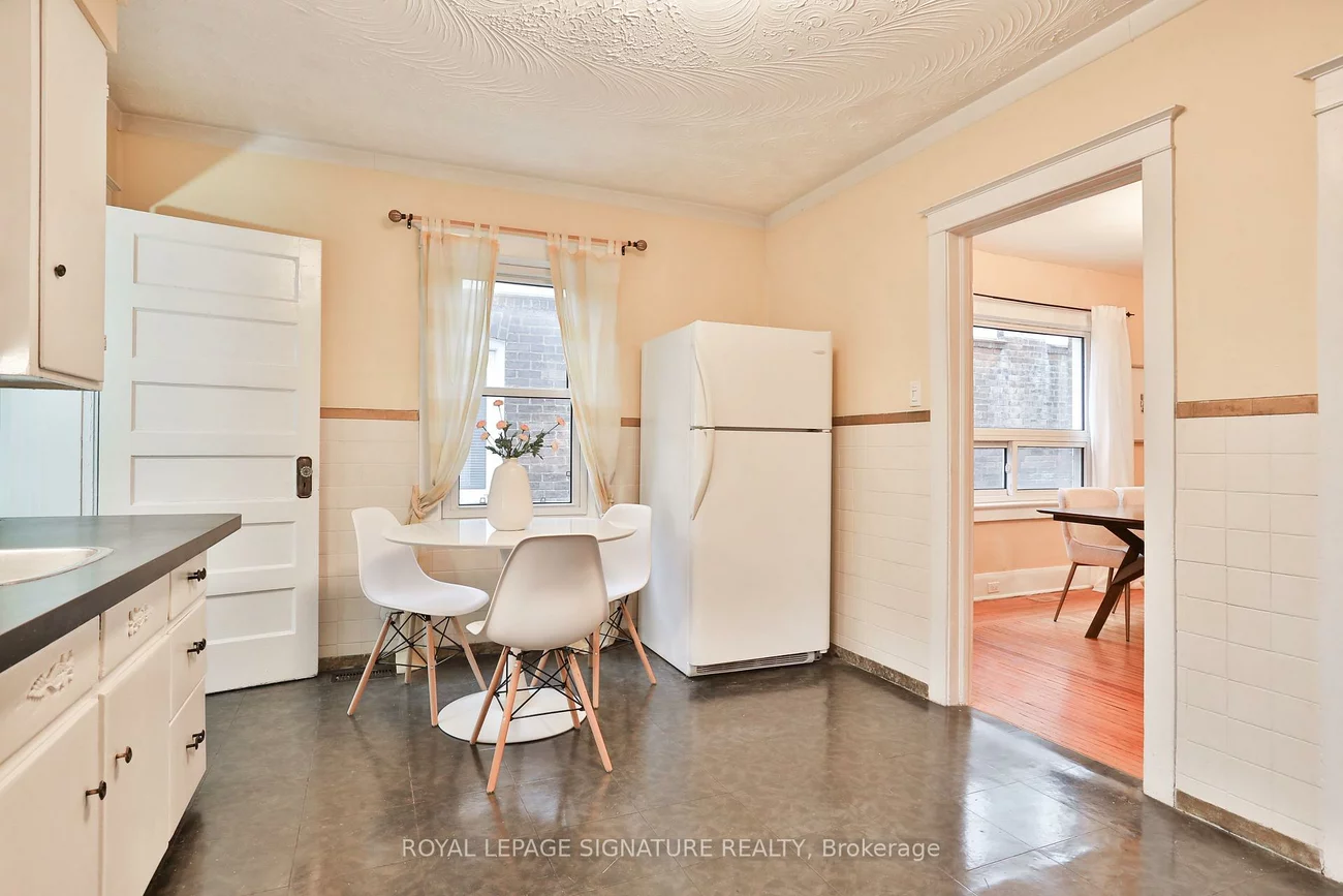 4, Earl Haig, Woodbine Corridor, Toronto