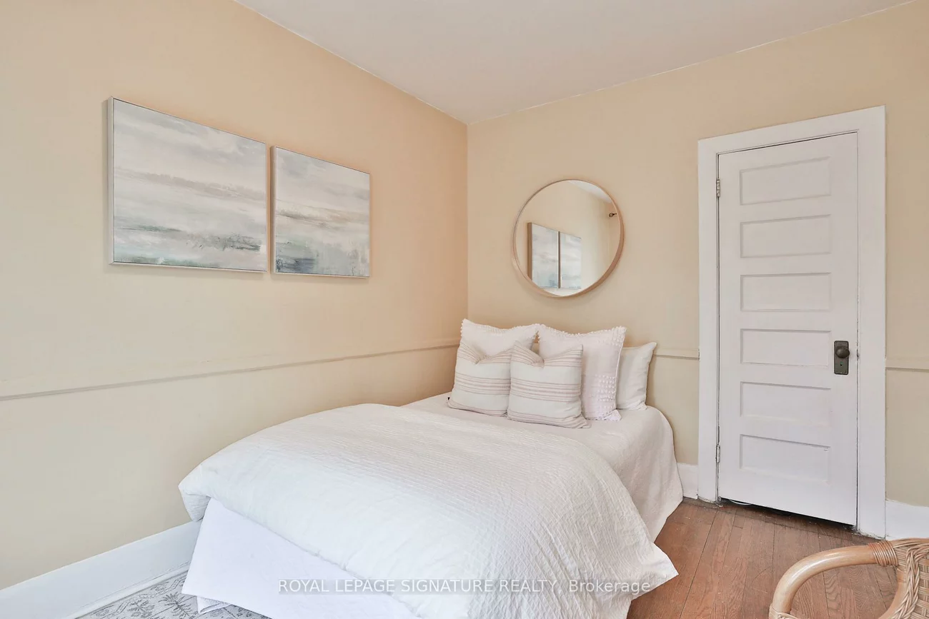 4, Earl Haig, Woodbine Corridor, Toronto