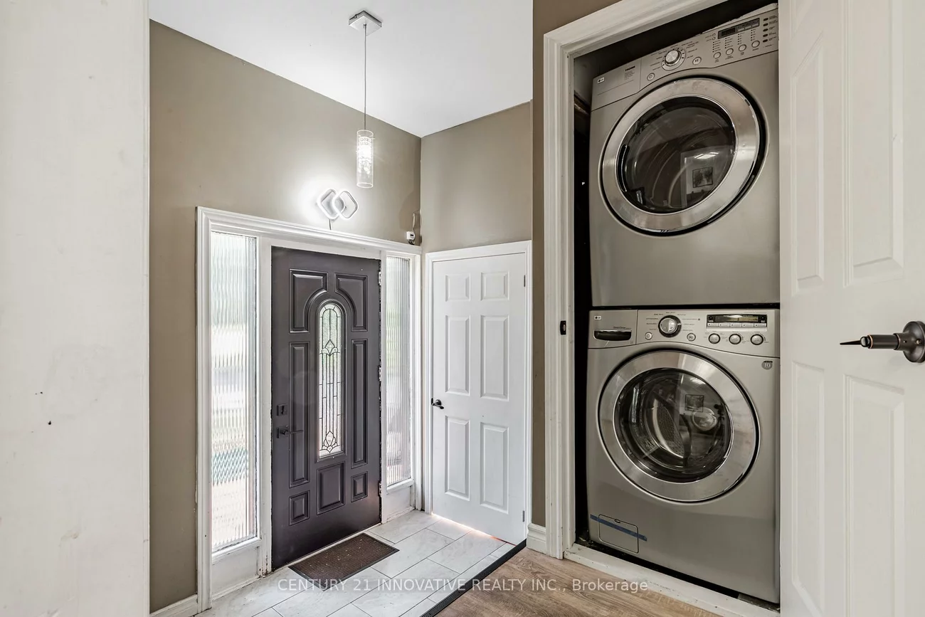 64, Dale, Guildwood, Toronto