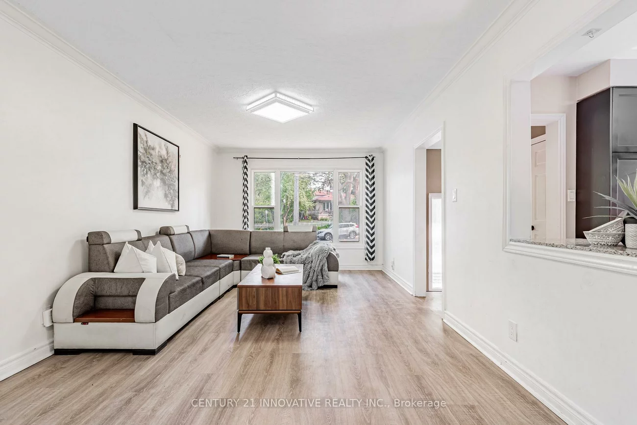 64, Dale, Guildwood, Toronto