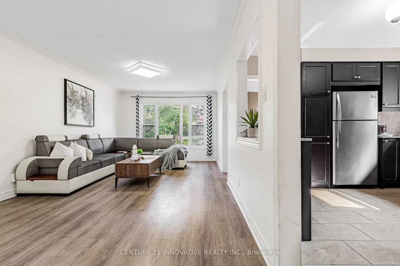 64, Dale, Guildwood, Toronto