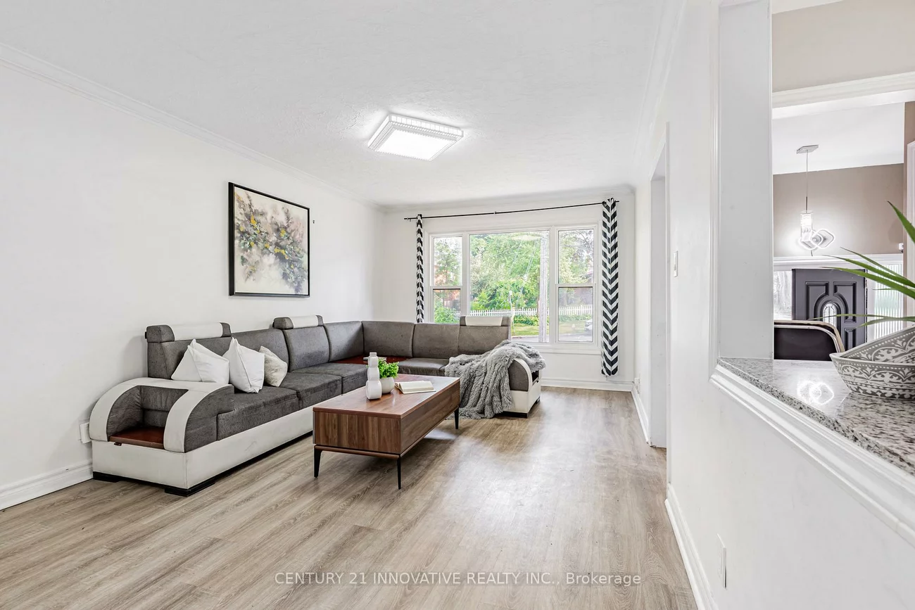 64, Dale, Guildwood, Toronto
