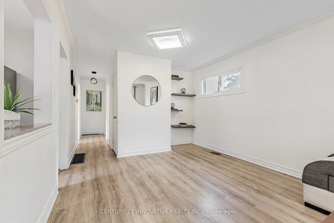 64, Dale, Guildwood, Toronto