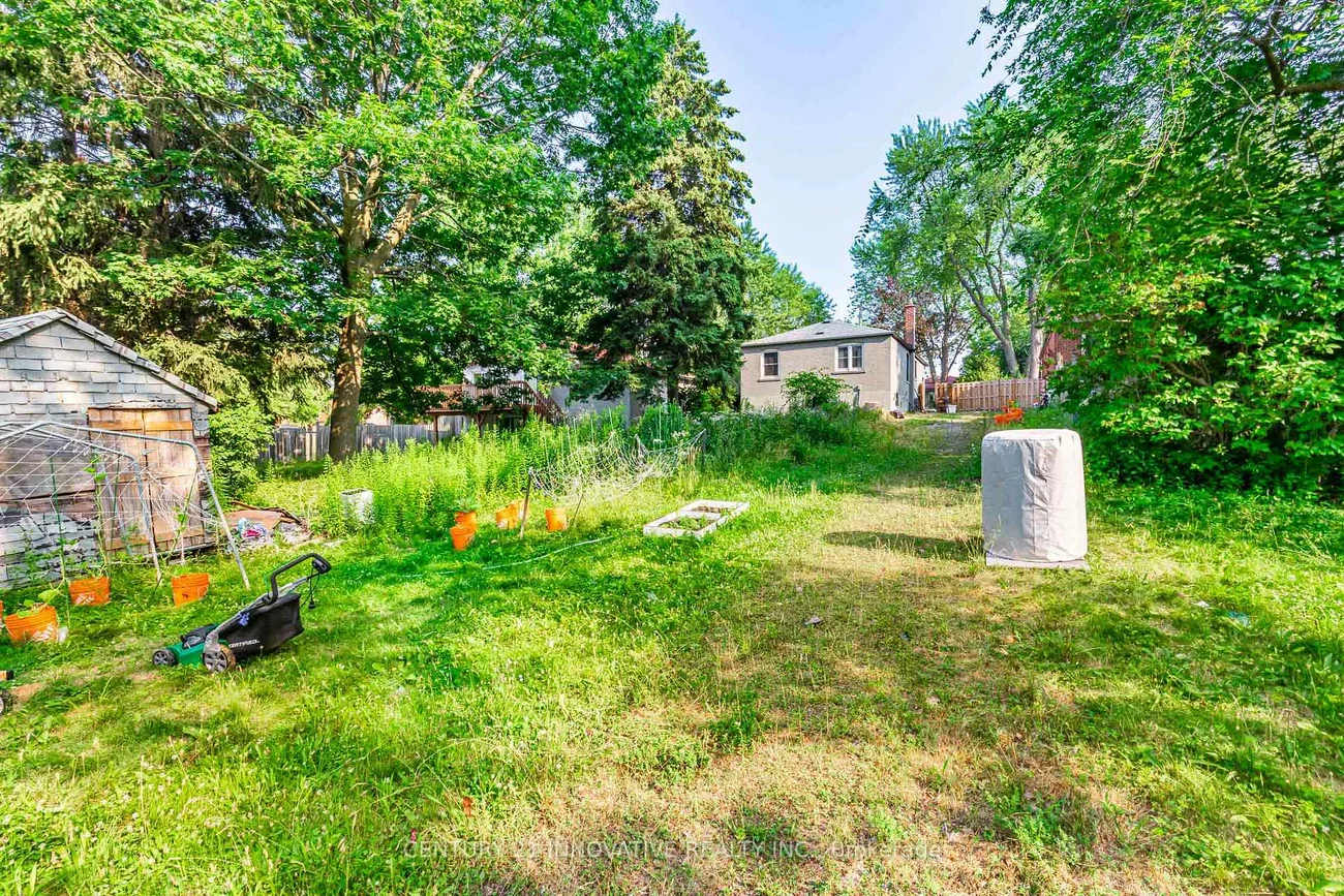 64, Dale, Guildwood, Toronto