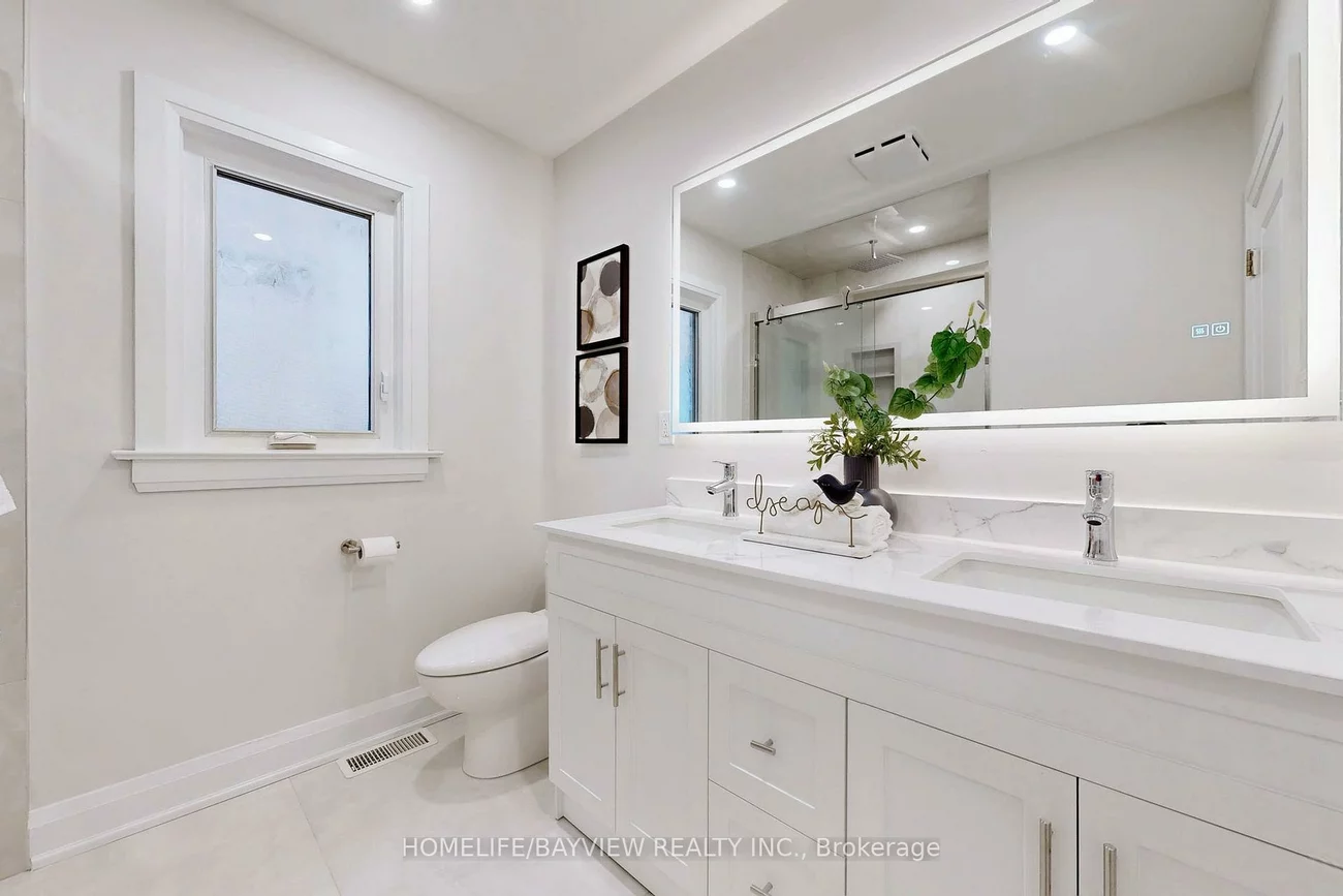 1607, Woodbine Heights, O'Connor-Parkview, Toronto