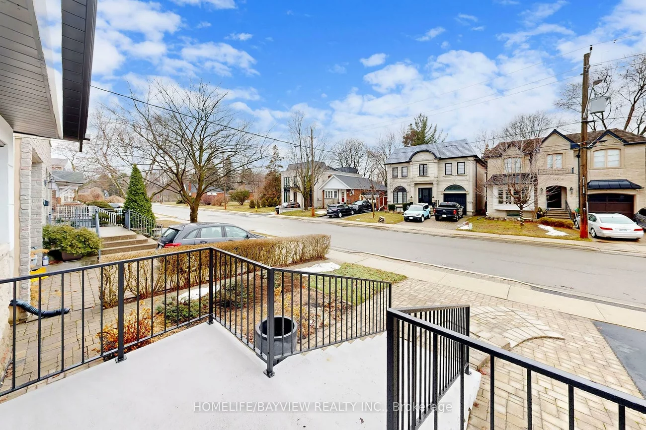 1607, Woodbine Heights, O'Connor-Parkview, Toronto