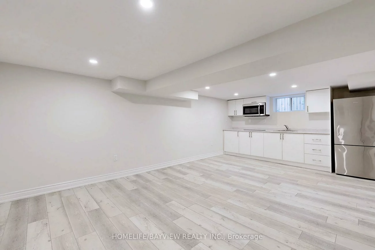 1607, Woodbine Heights, O'Connor-Parkview, Toronto