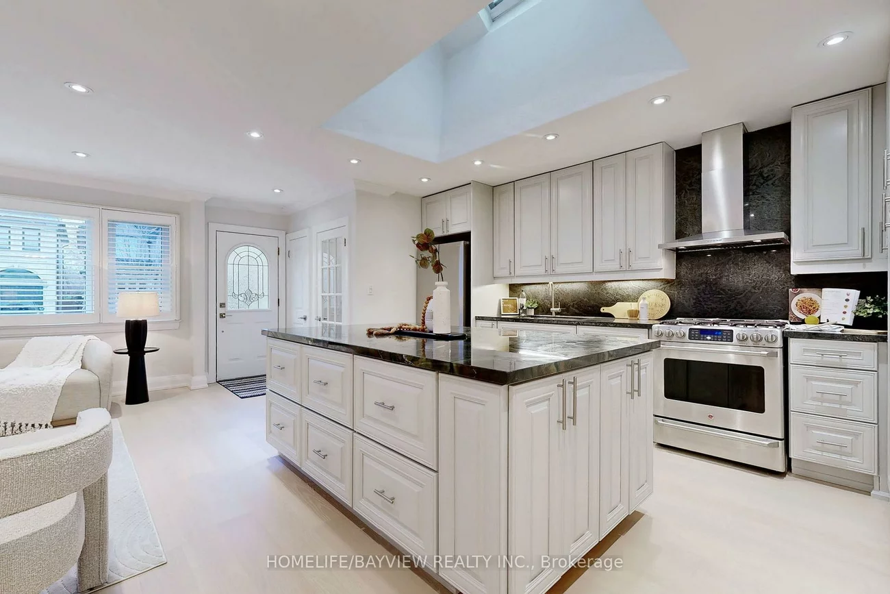 1607, Woodbine Heights, O'Connor-Parkview, Toronto