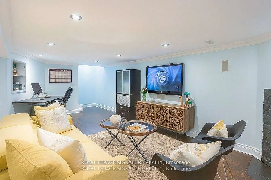 105, Catalina, Guildwood, Toronto