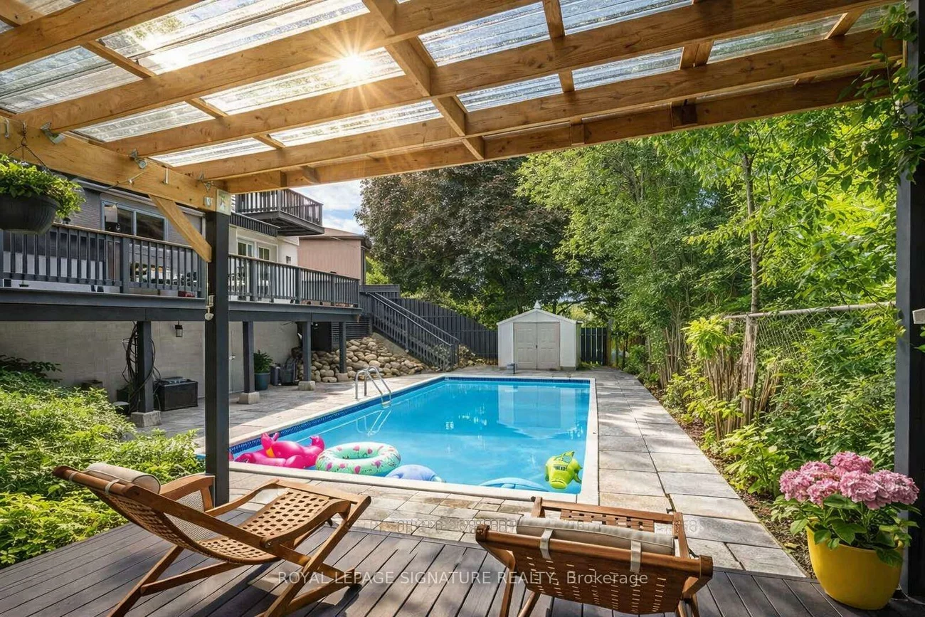 105, Catalina, Guildwood, Toronto