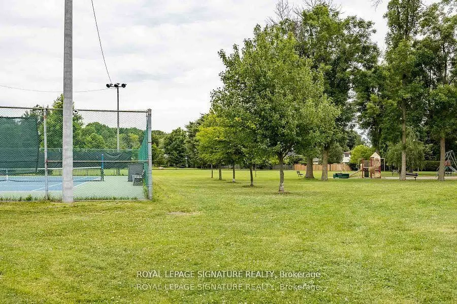 105, Catalina, Guildwood, Toronto