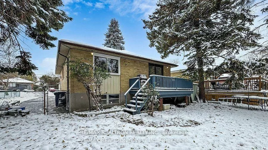 69, Mossbank, Woburn, Toronto