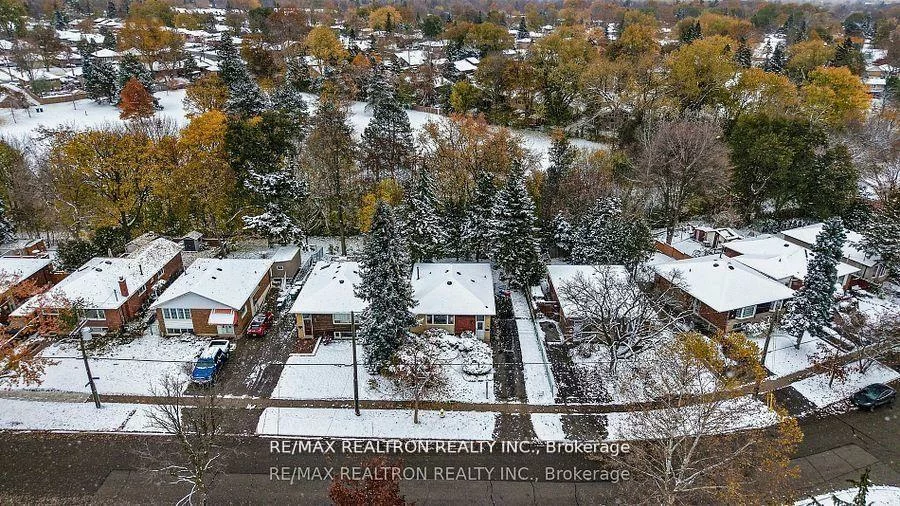 69, Mossbank, Woburn, Toronto