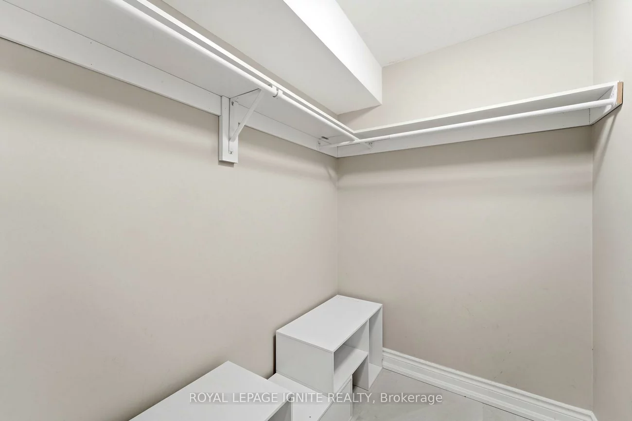 174, Darlingside, West Hill, Toronto