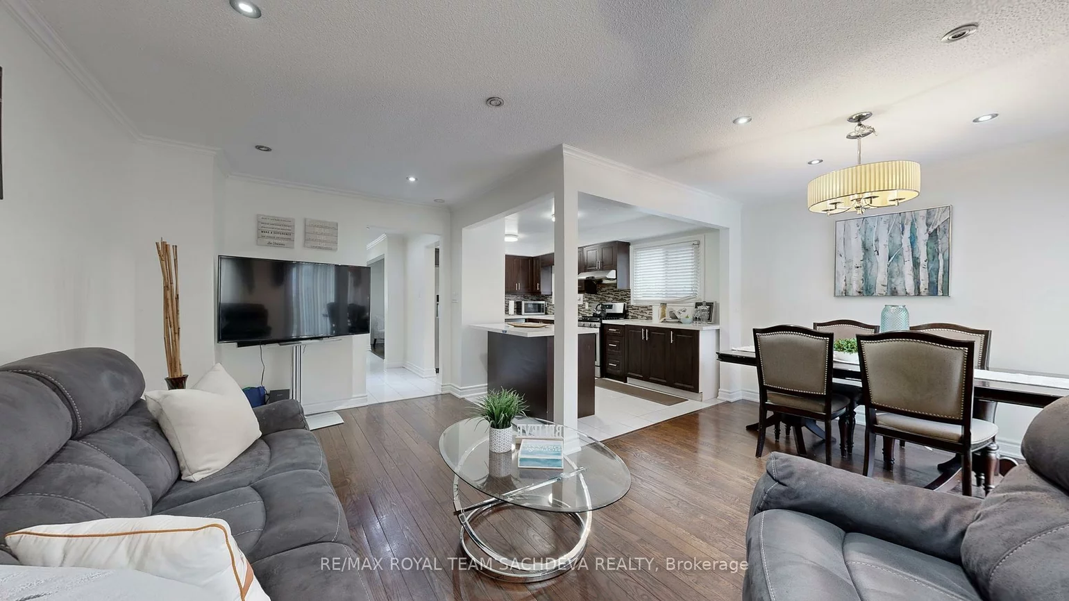 173, Dean Park, Rouge E11, Toronto