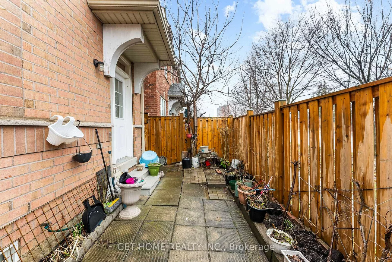 14, Mourning Dove, Malvern, Toronto