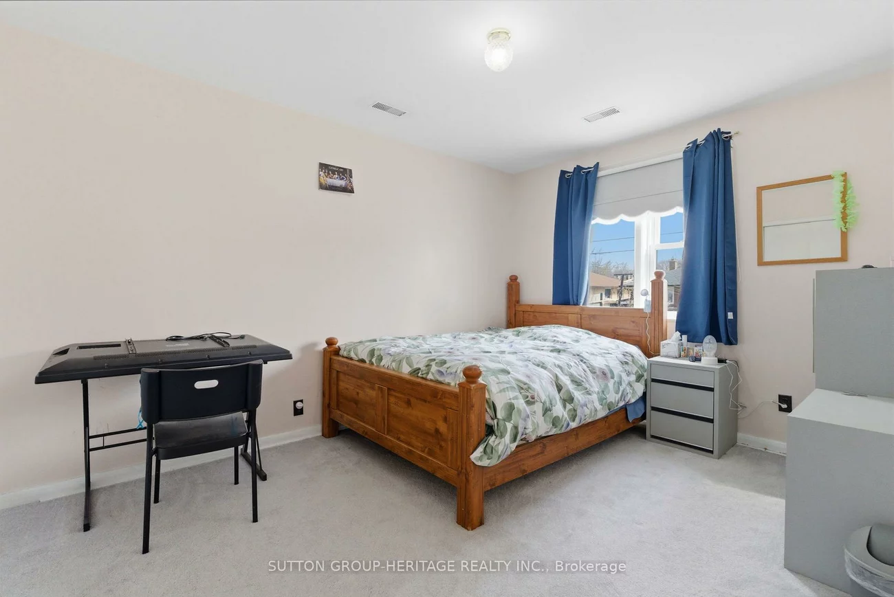 577, Bellamy, Woburn, Toronto