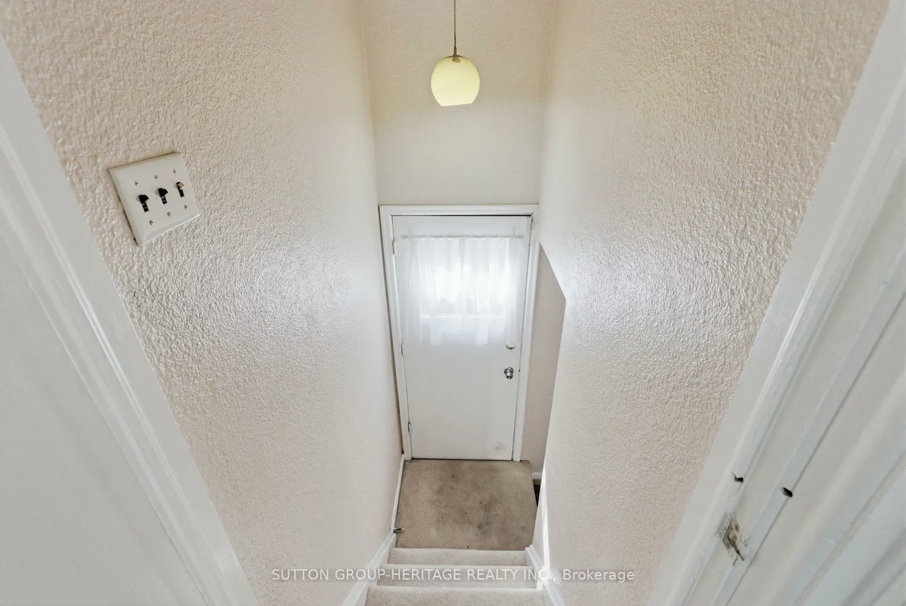 577, Bellamy, Woburn, Toronto