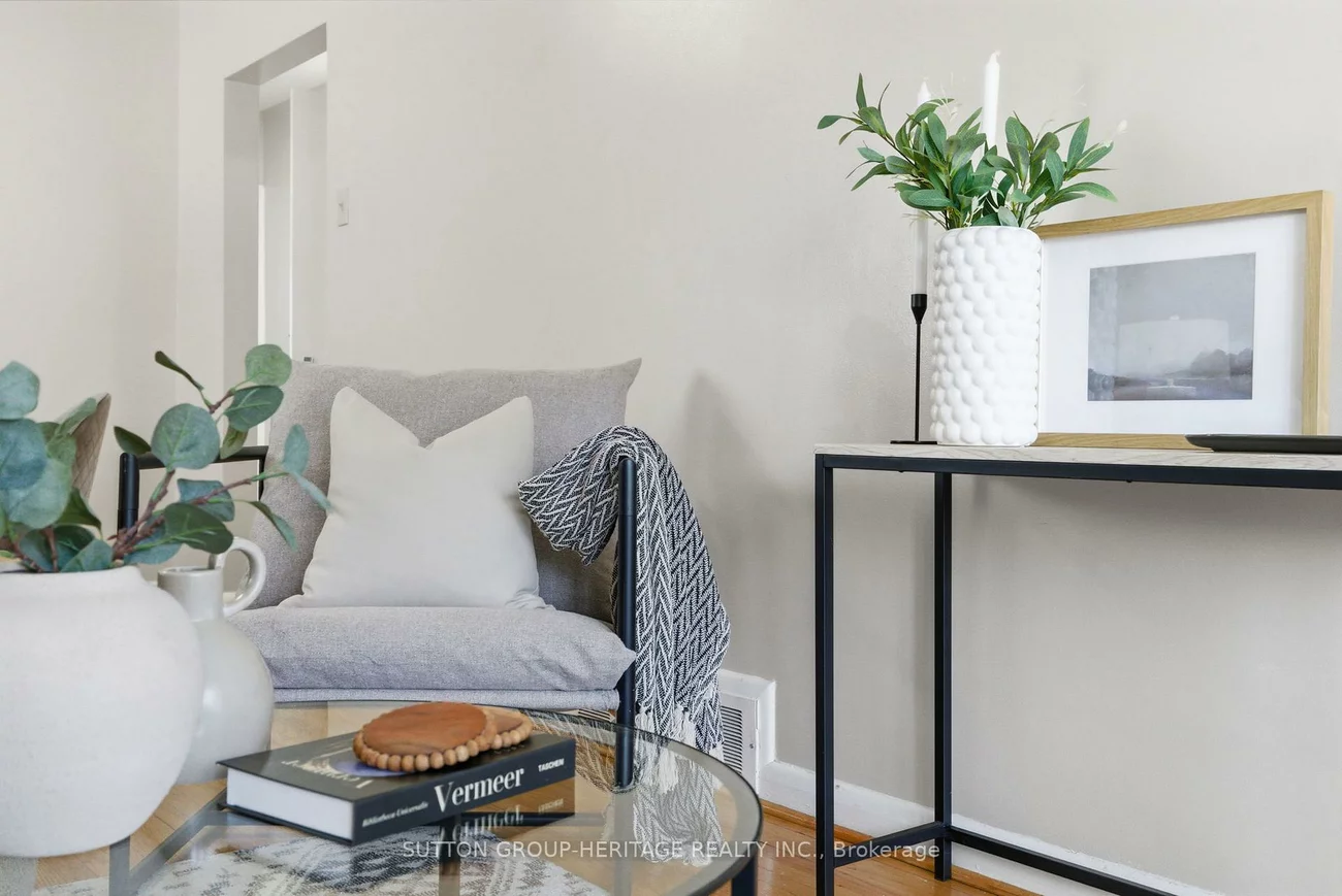 577, Bellamy, Woburn, Toronto