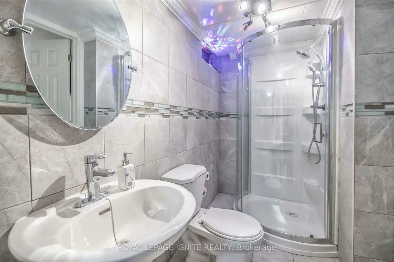 11, Carisbrooke, Malvern, Toronto