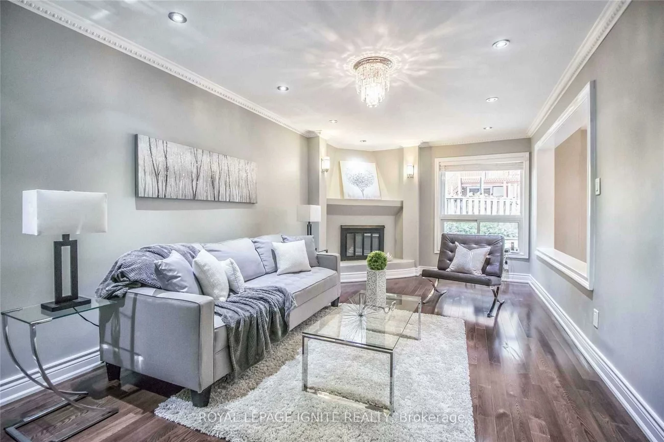 11, Carisbrooke, Malvern, Toronto