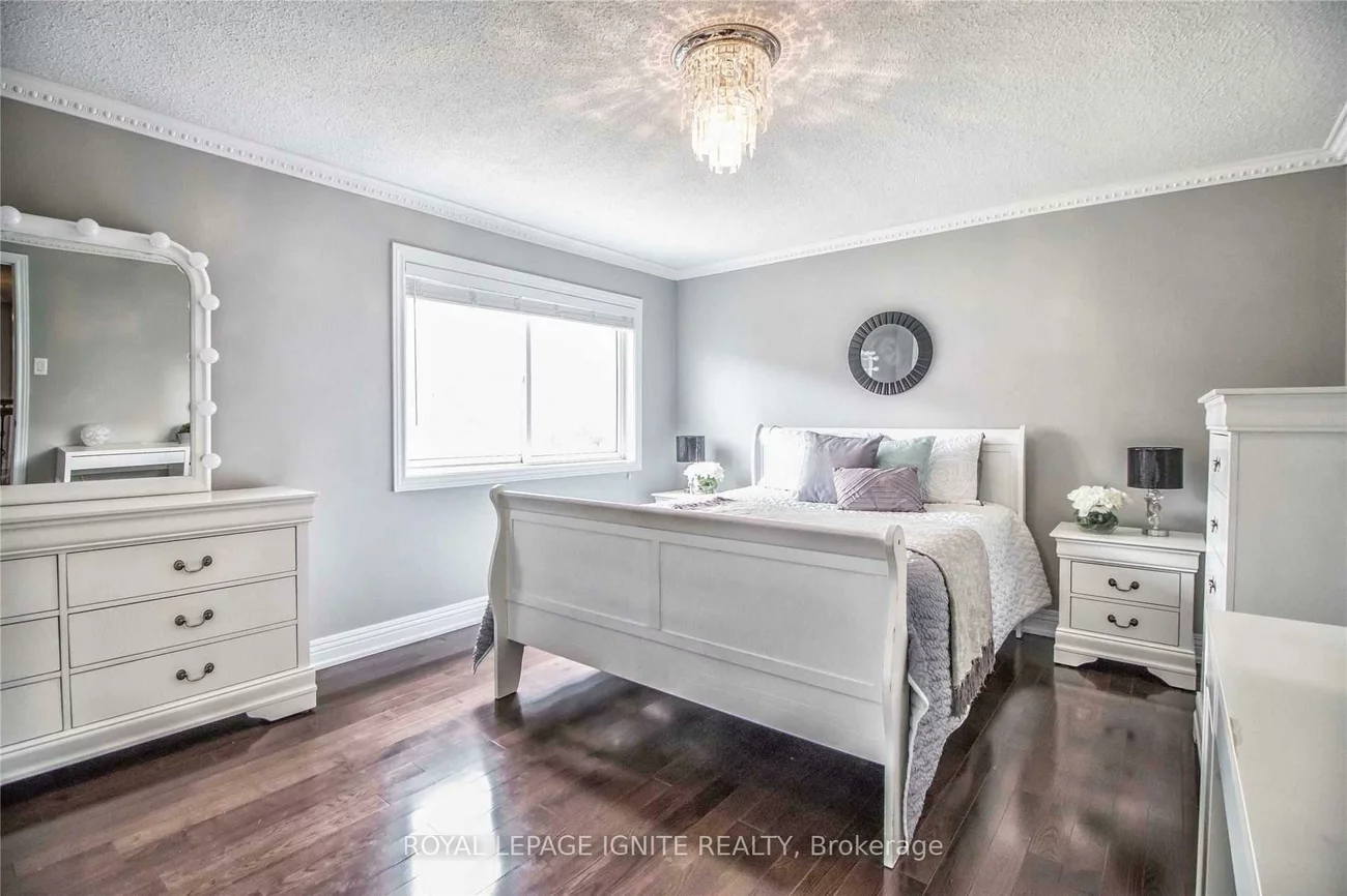 11, Carisbrooke, Malvern, Toronto