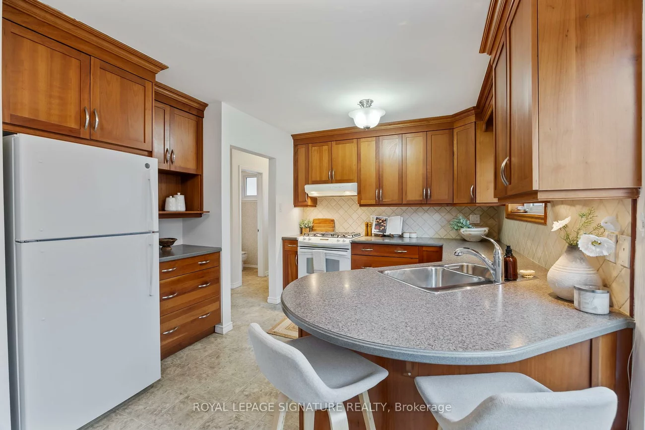 30, Bledlow Manor, Guildwood, Toronto