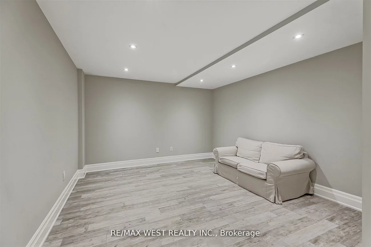 18, Windy Ridge, Scarborough Village, Toronto