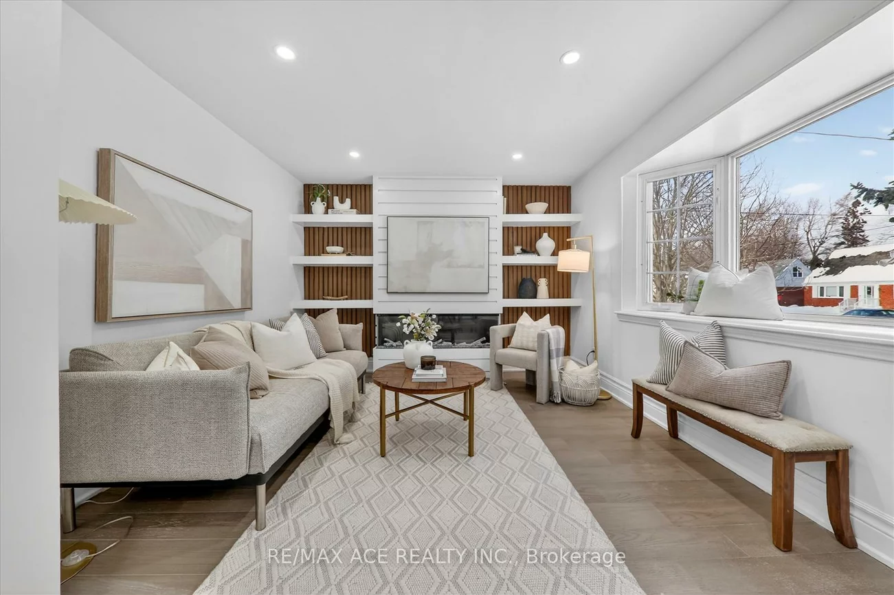 233, Oakridge, Cliffcrest, Toronto